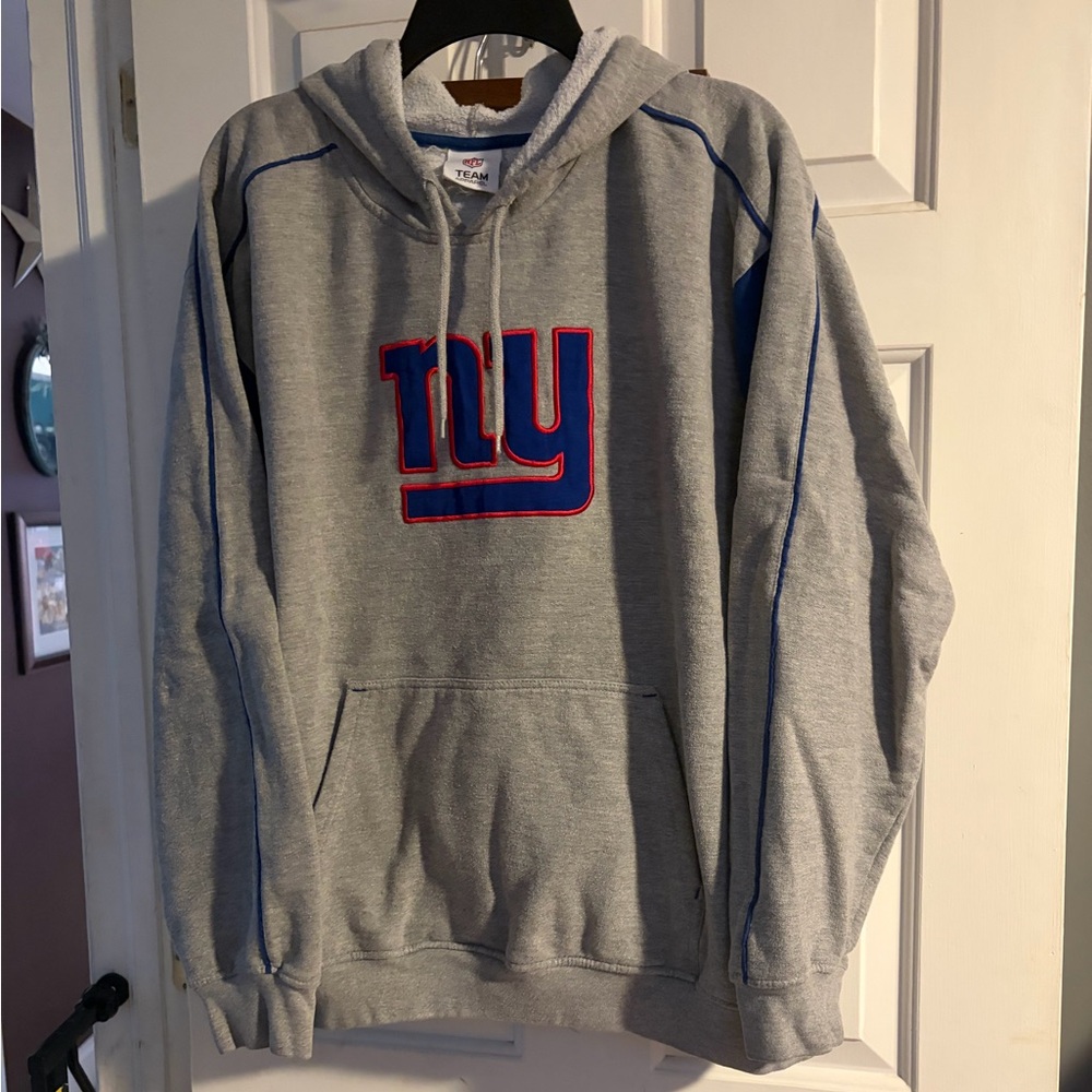 NY Giants woman's sweatshirt